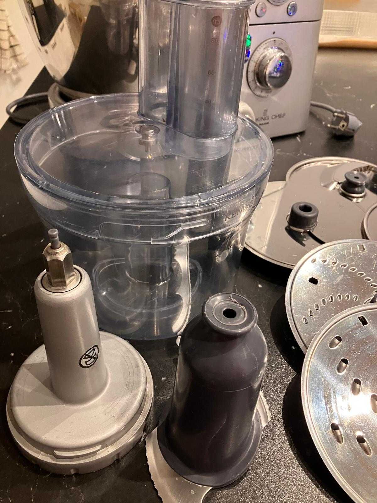 Robot Kenwood z funkcją gotowania i przystawkami
