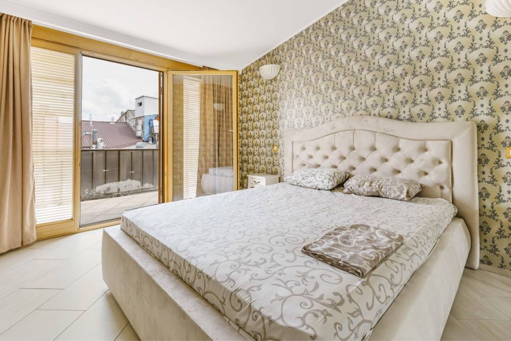 Дерибасовская 17.Центр.Посуточно.От хозяина.