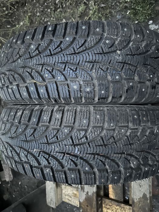 Шини шиповані 225/60 R16 Pirelli