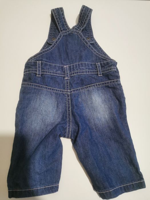 (39) Ogrodniczki niemowlęce, spodnie, jeansy rozm. 56 cm, 0-3 mc