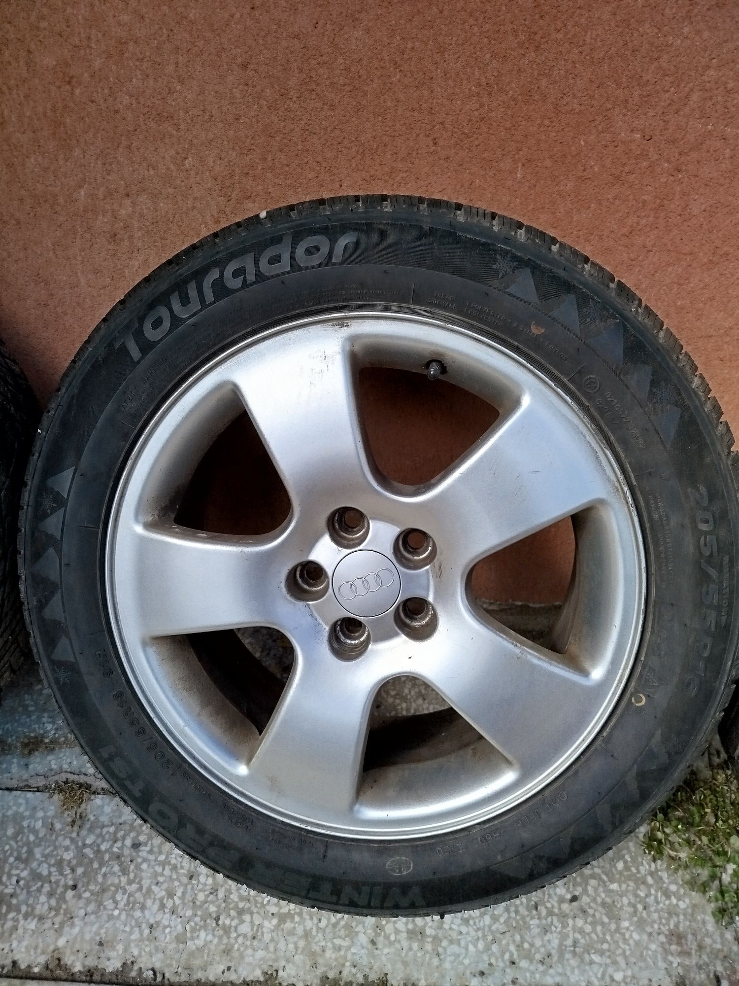 Alufelgi 5x100 z oponami zimowymi 205/55 r16 6mm bieznika+opony letnie