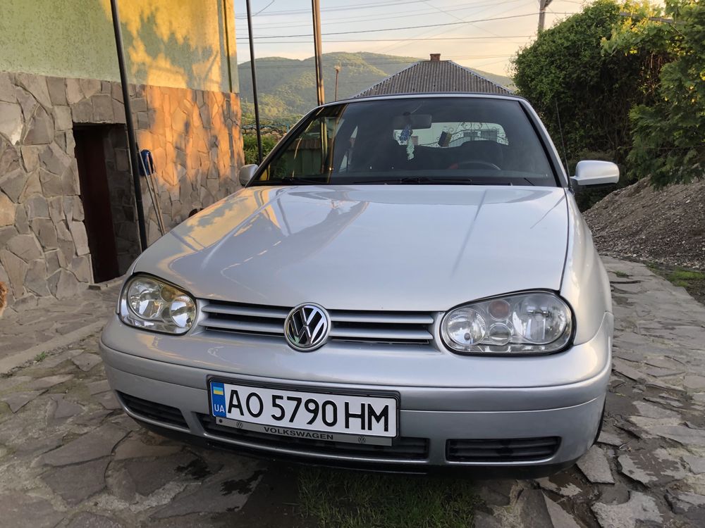 Golf Cabrio 99 рік 1.6 бензин