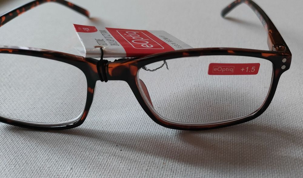 Nowe Okulary do czytania +1,5 + etui