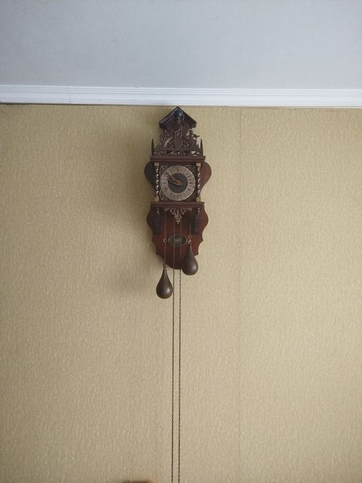 Антикварний настінний годинник Wuba ( warmink,Голандія )