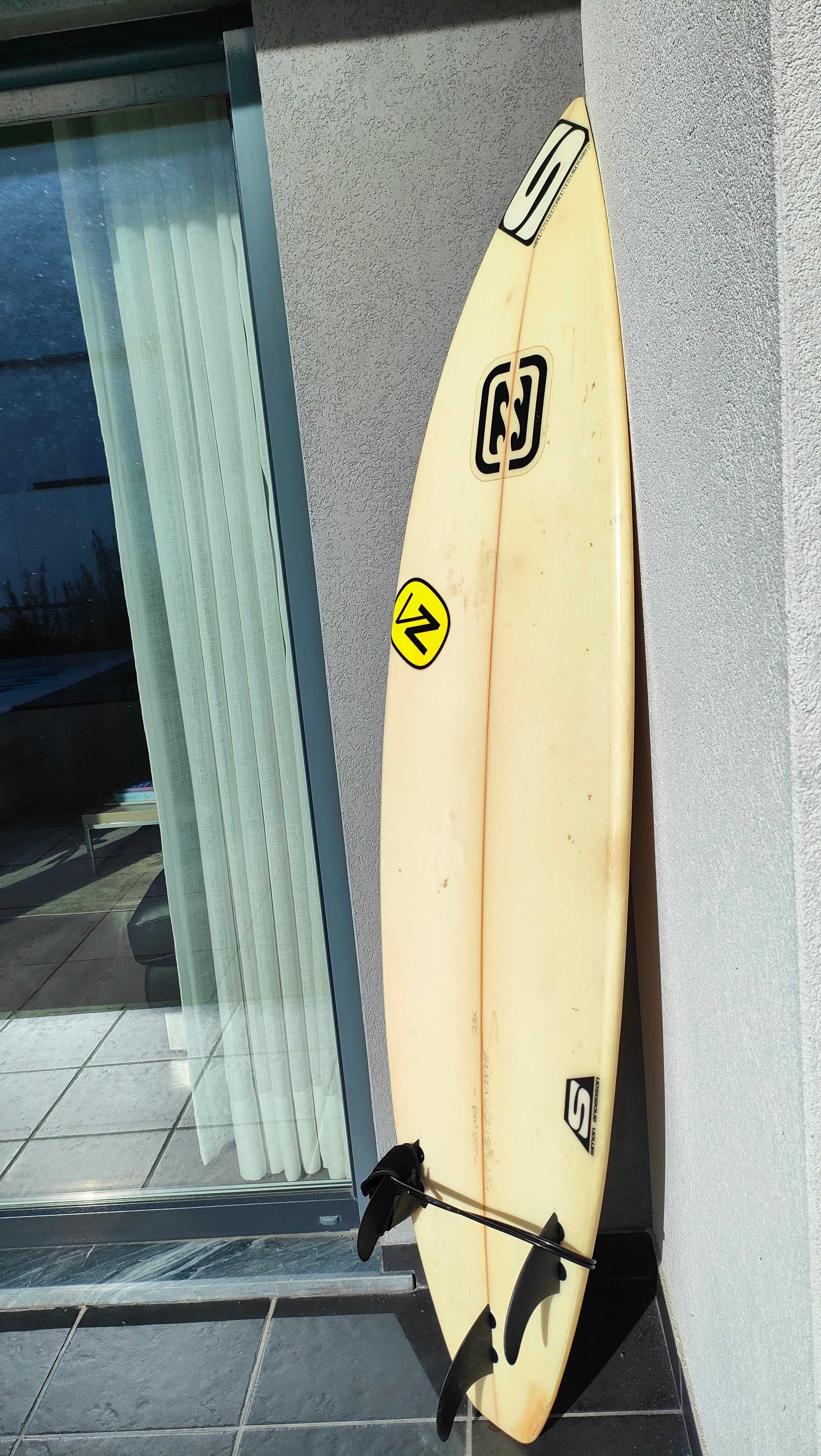 Prancha Surf 6,2 - 18 3/8 - 2 1/4 com quilhas, deck e leash