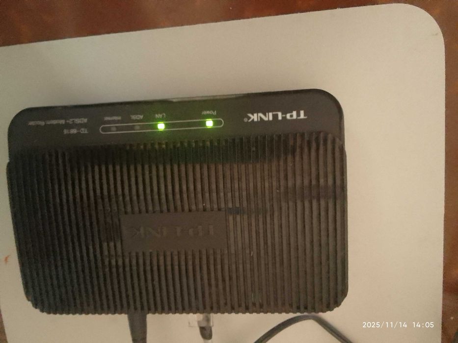 Продам роутер TР-Link  з вбудованим модемом ADSL2+ і портом Ethernet