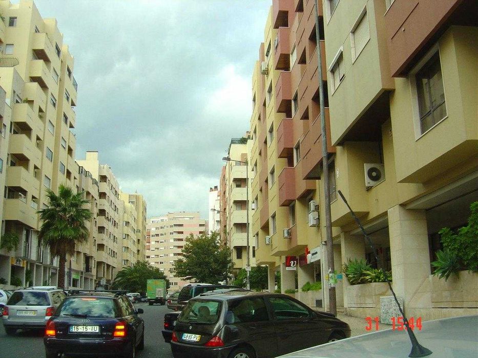 Armazem / Arrecadação em Carnide com 18m2