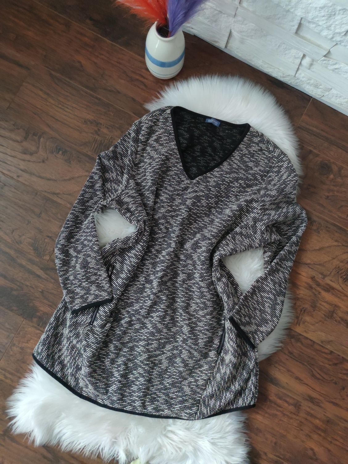 Ciepły sweterek luzny Sweterek z zamkami 
Rozmiar XXL