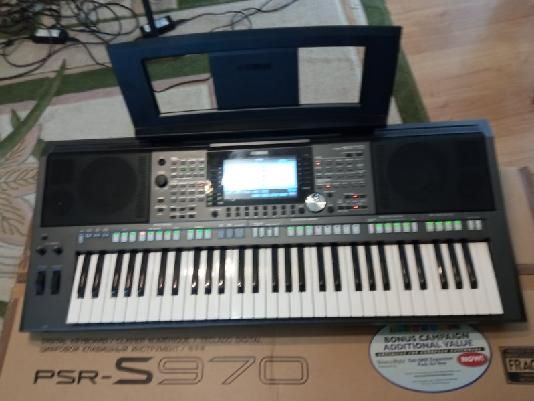 Keyboard Yamaha PSR S970