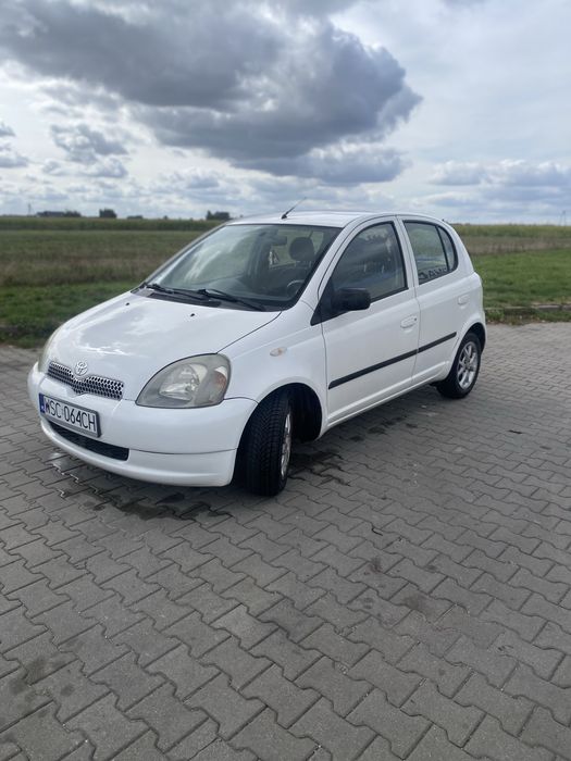 Toyota jaris 1.3 automat