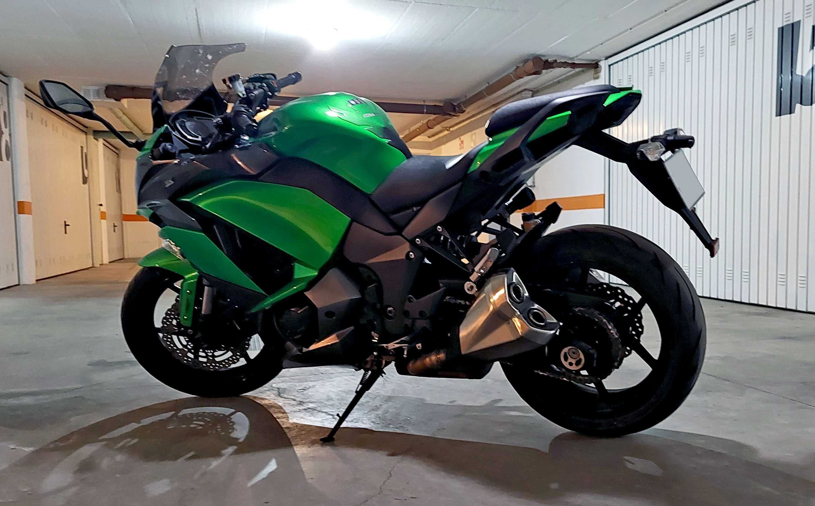 Kawasaki Sport Tourer 1000SX de 2017. Impecável.