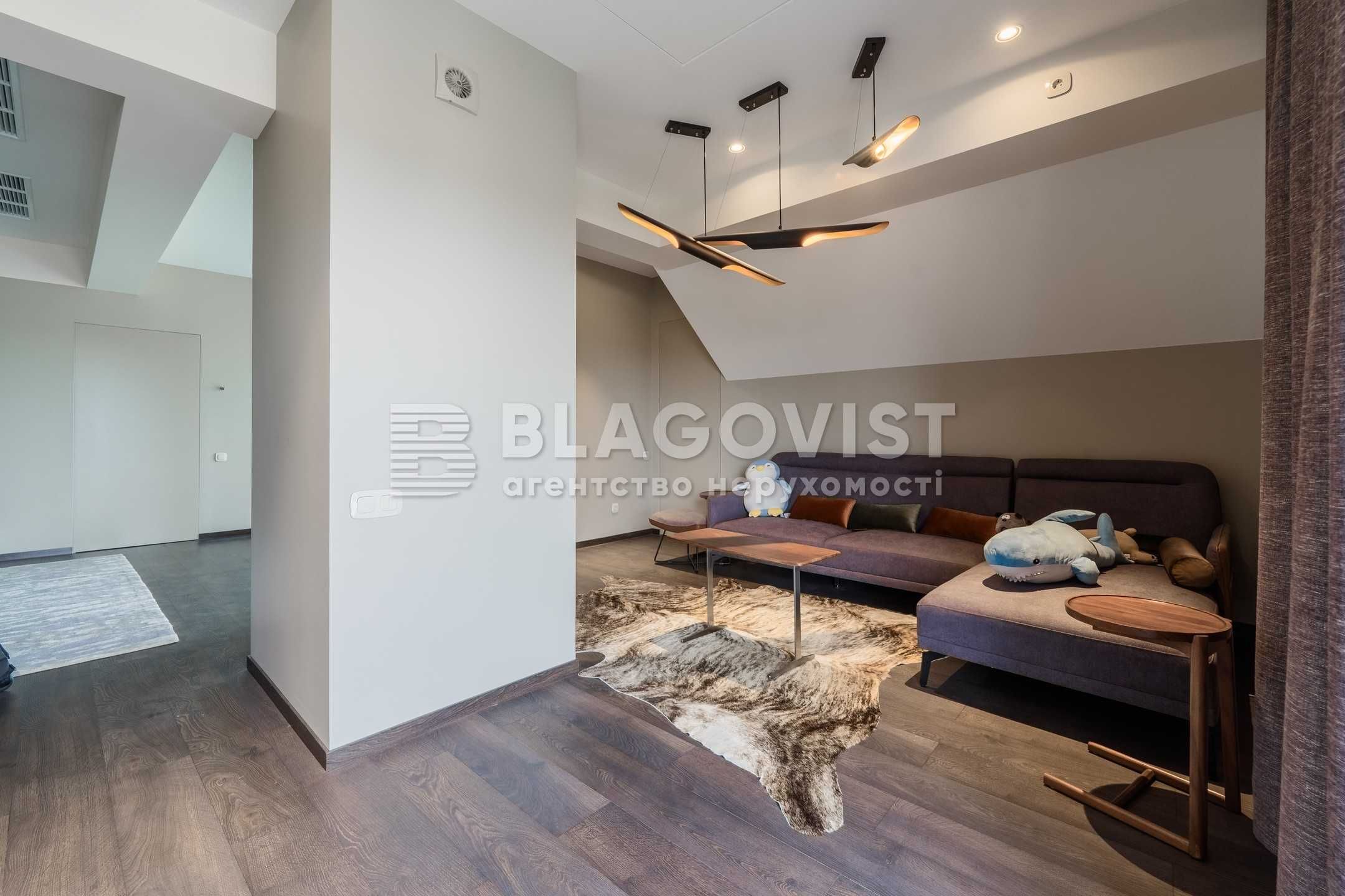 Продаж будинок Київ Канівська 33