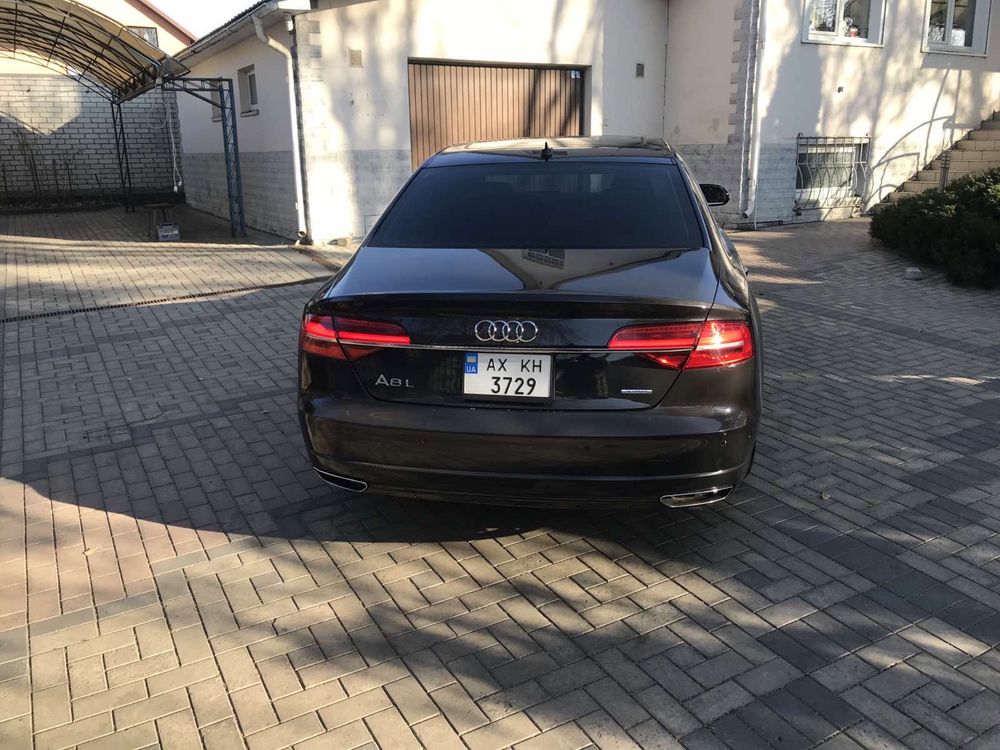 Продам Audi A8 S-line 2017