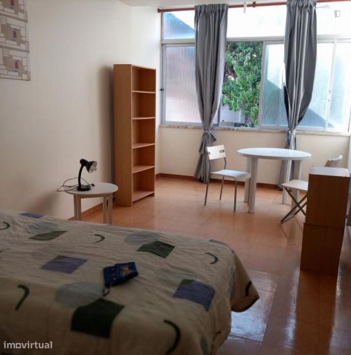 14279 - Single room - Campolide - Amoreiras -...