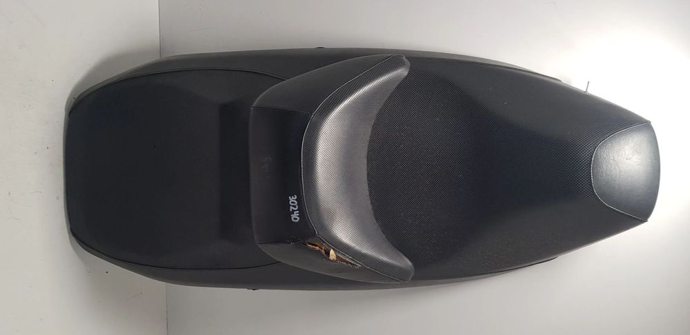 Suzuki Burgman 400 K7 2009r. Fotel Kanapa Siedzenie