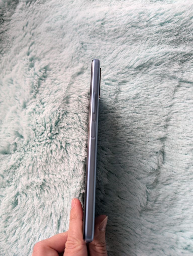 Telefon Vivo Y33s