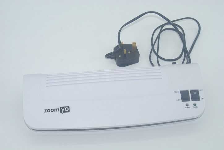 Laminator A4 niemieckiej marki ZOOMYO