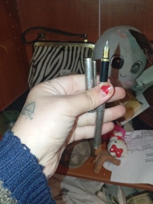 Caneta sem tinta aparo