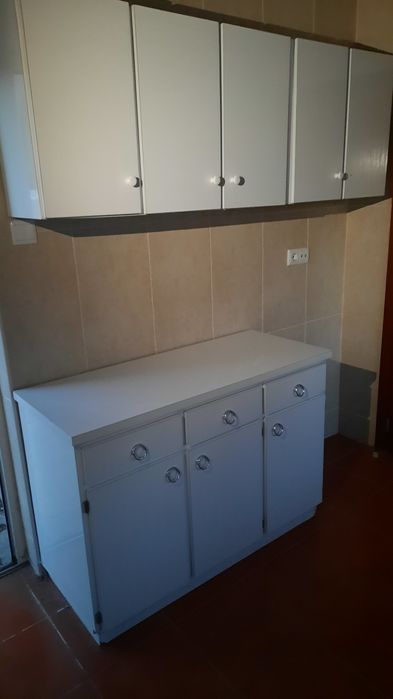 Móveis de cozinha em bom estado