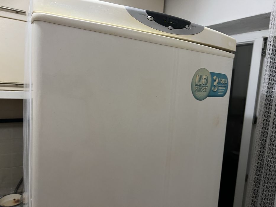 Холодильник LG GR-409GVQA