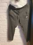 Nowe spodnie dresowe Nike L