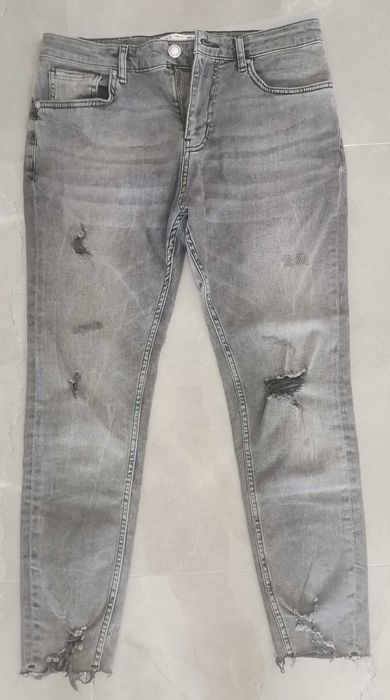 Szare jeansy męskie Pull&Bear r. 40