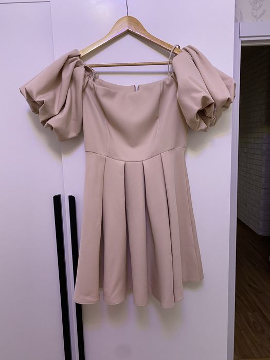 Коктельна сукня