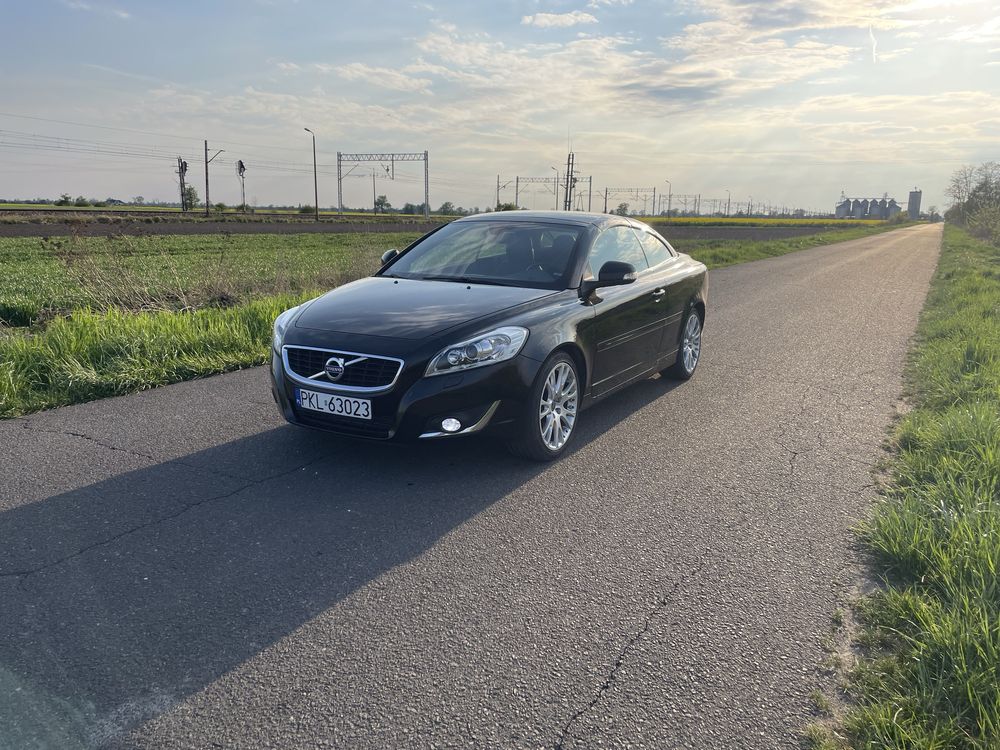 Volvo c70 2,0 D4 177km bixenon skora grzane fotele maly przebieg
