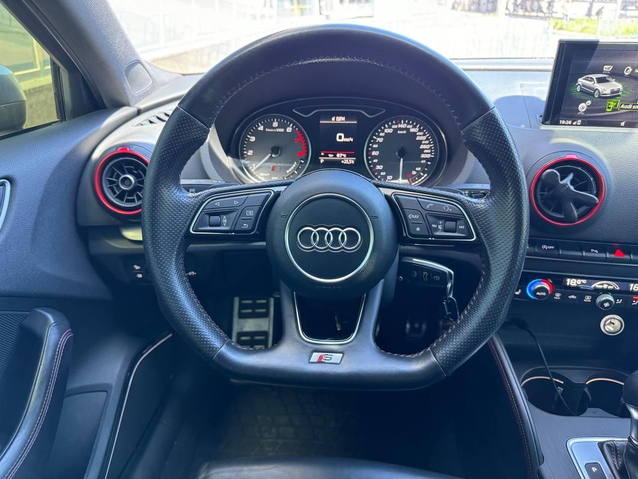 Audi S3 2017 року