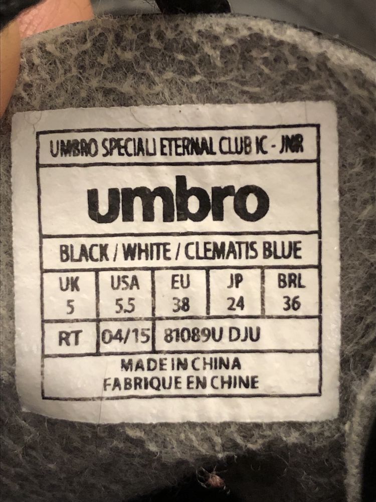 Halówki na W-F umbro r. 38 bardzo dobry stan