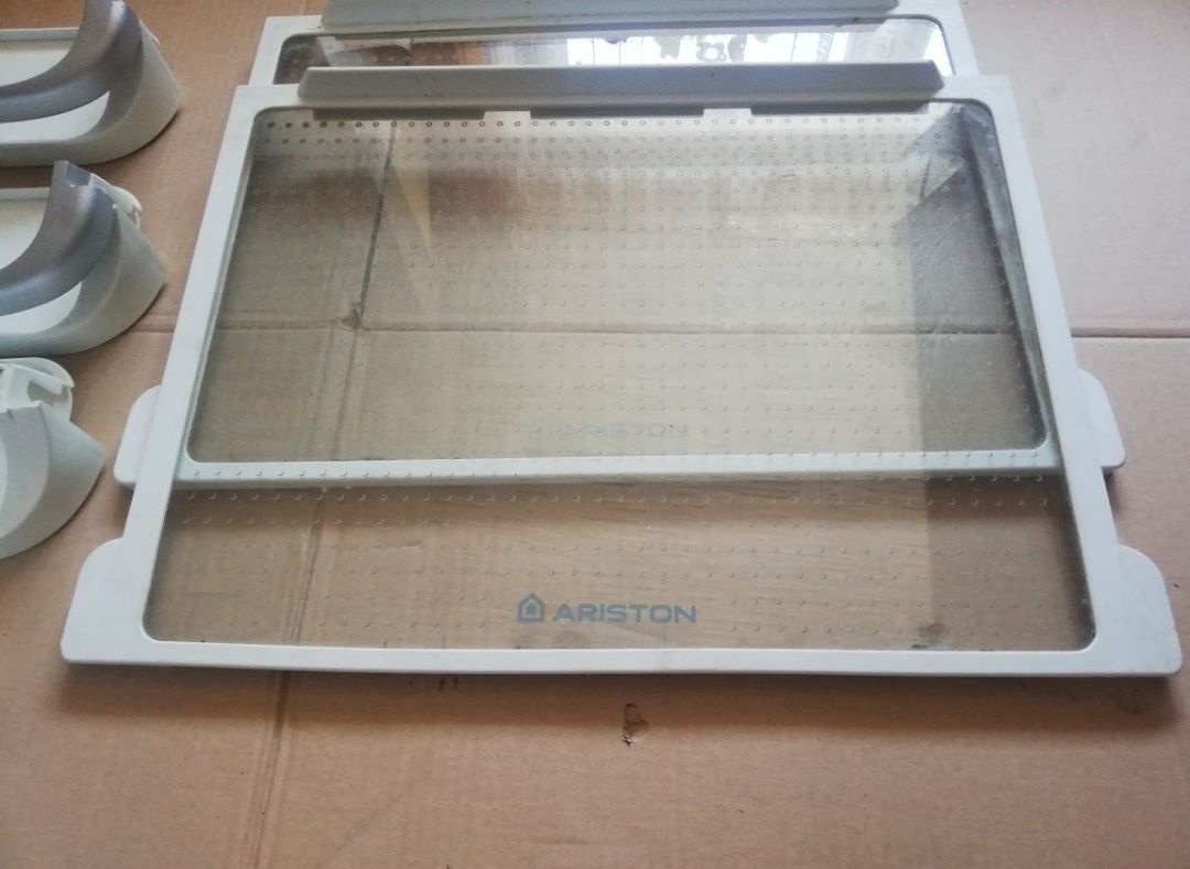 wyposażenie lodówki ariston kcm01ve BCS 313 A VE I  półka balkonik