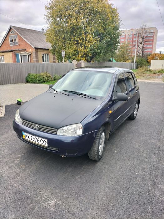 Автомобіль в гарному стані, інформація за телефоном