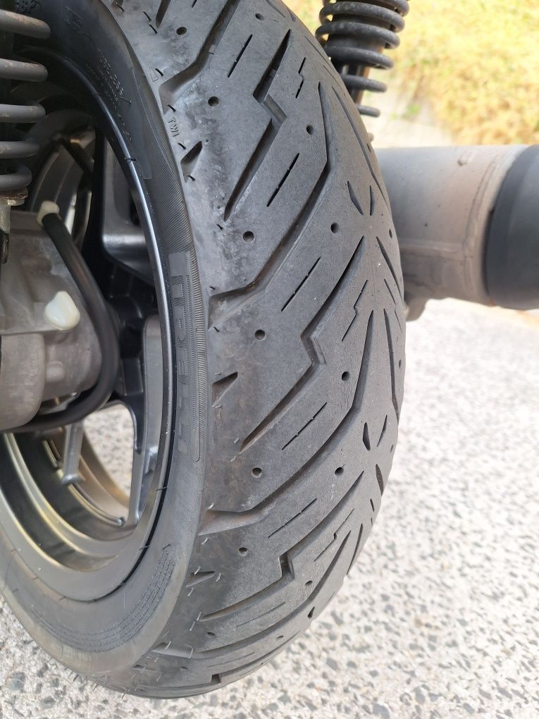 Yamaha X-Max 125