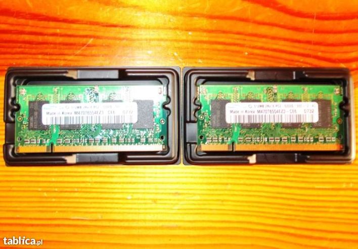 Pamięć RAM 1 GB, Kości pamięci 2 x DDR2 512MB PC2-5300S. Laptop