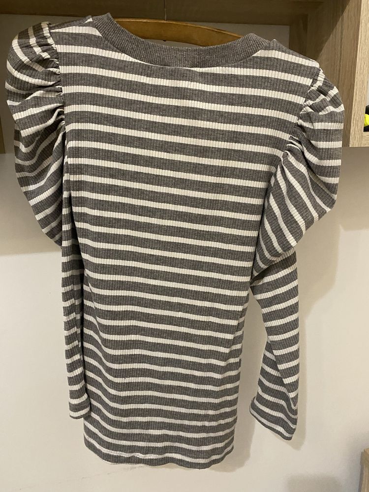 Sweter w paski z bufkami 38 M