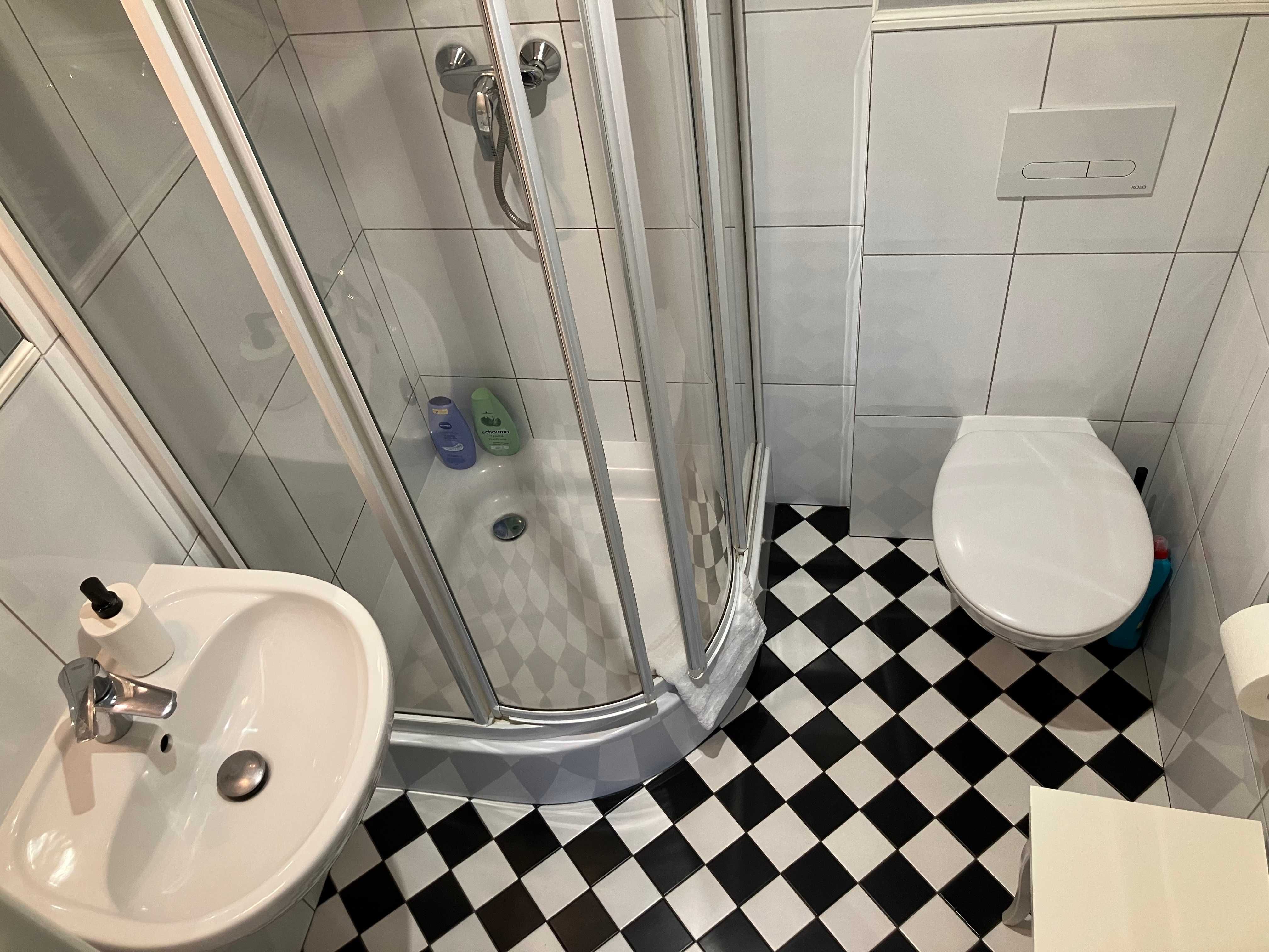 ## CENTRUM Sopotu, 200m Monciak, 10min molo, apartament dla 1-4 os. ##