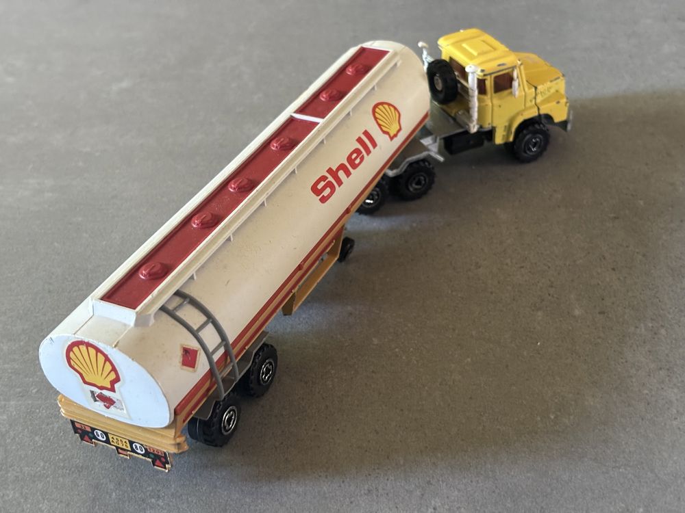 Model Resorak Majorette 3000 Scania Cysterna Shell made in France