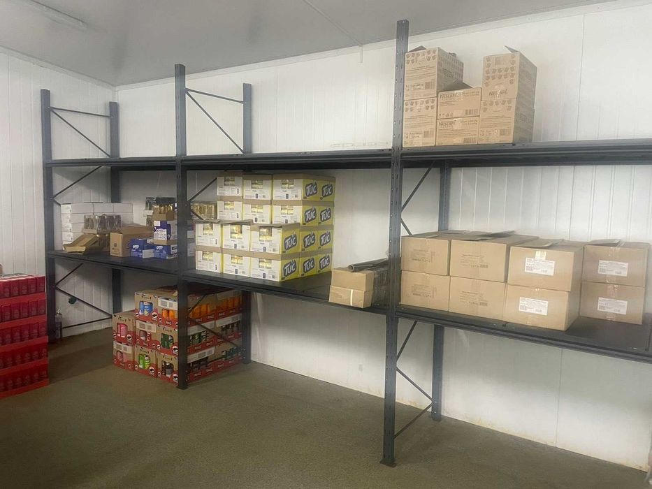 Стелажі торгові. Полички, касові столи, холодильні вітрини