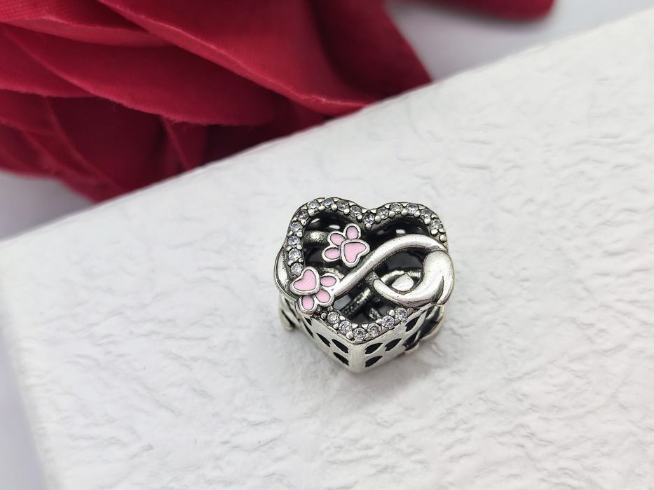 Charm's dwustronny łapki miłość zwierzak