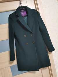 Пальто шерстяное зеленое