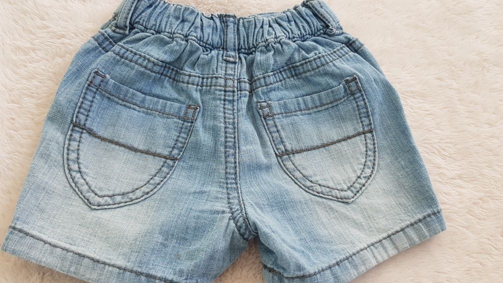 Krótkie spodenki jeans 62 0-3m F&F