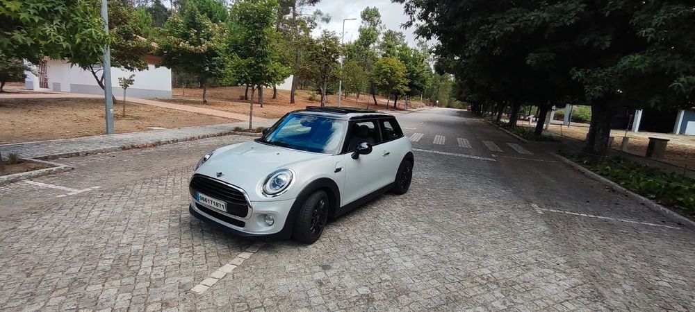 MINI 3 Portas Cooper Aut. JCW