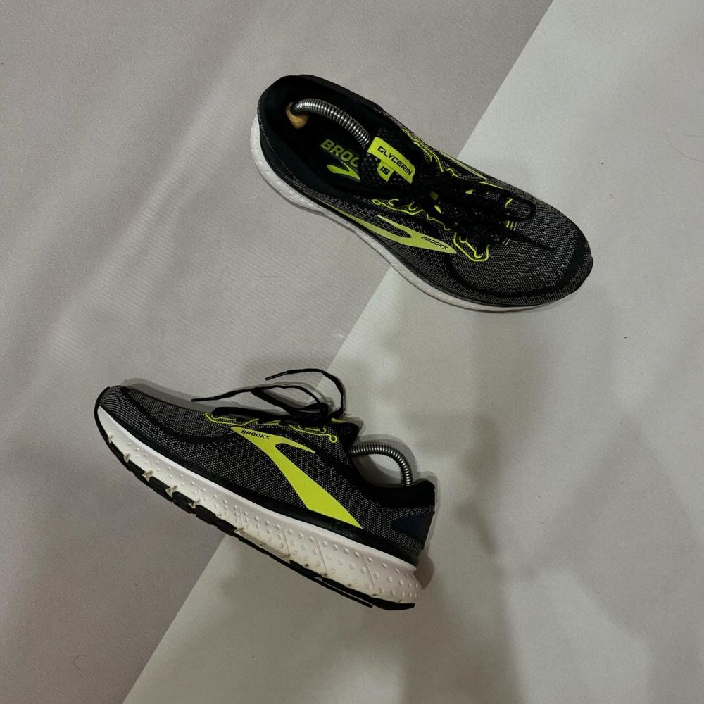 Кросівки Brooks Glycerin 18 Kayano Nimbus 42 розмір