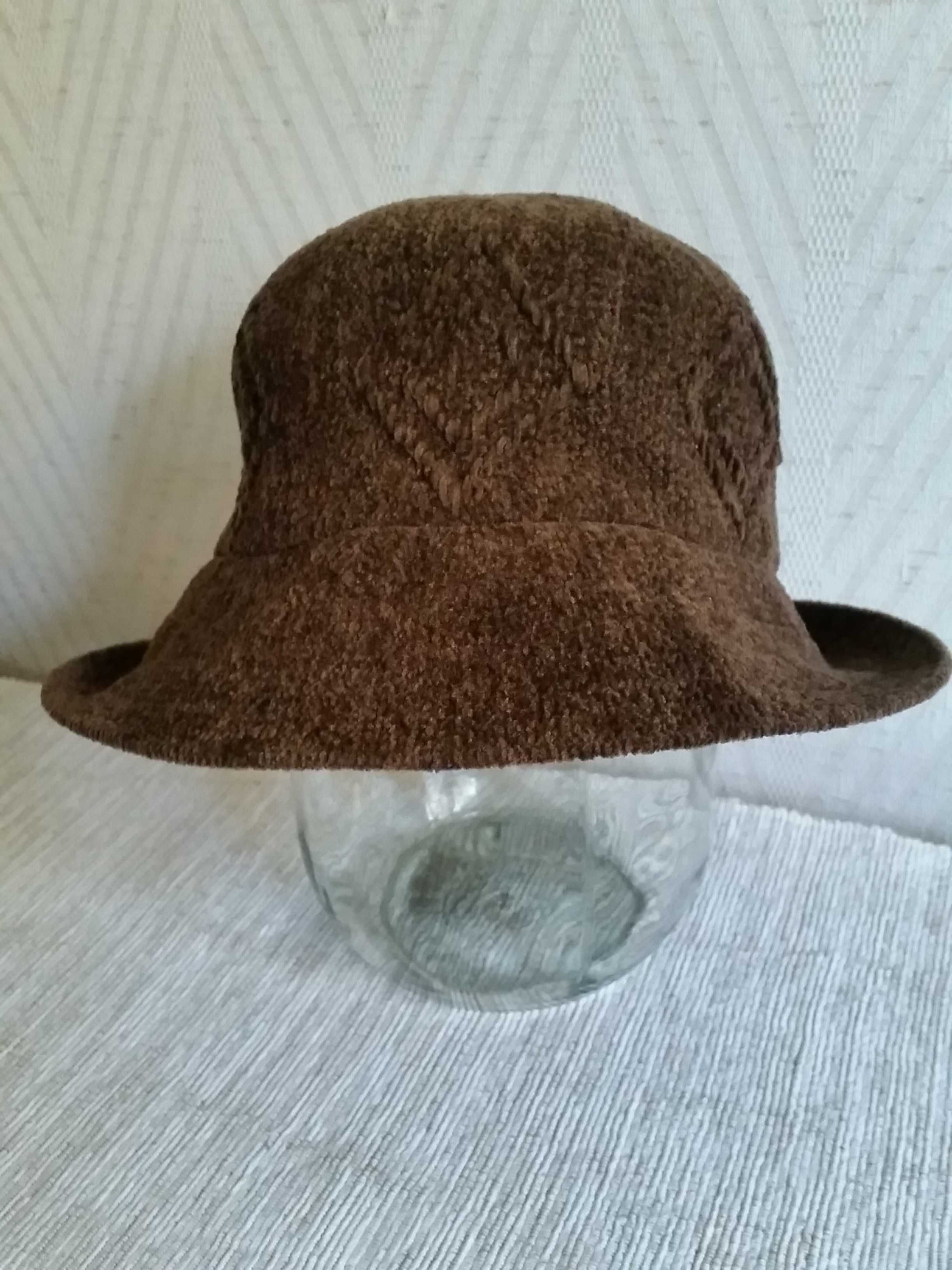 Elegancki kapelusz brązowy