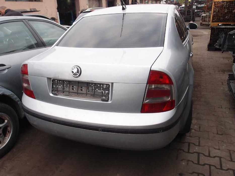 Skoda Superb lift / 2.0D 140km / 2007r. / na części