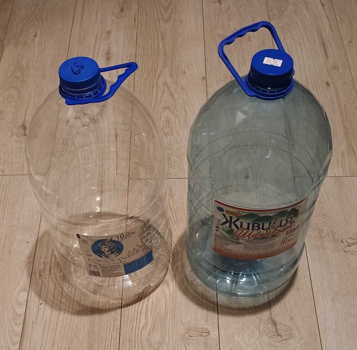 Бутиль 10 л, 6 л - чисті бутлі з-під магазинної води. Ужгород