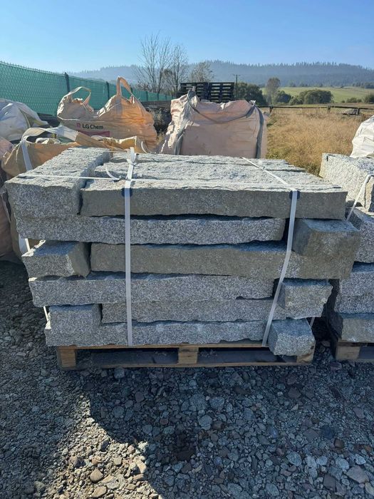 Granitowe obrzeża łupane 10x20x80 lub 10x20x100