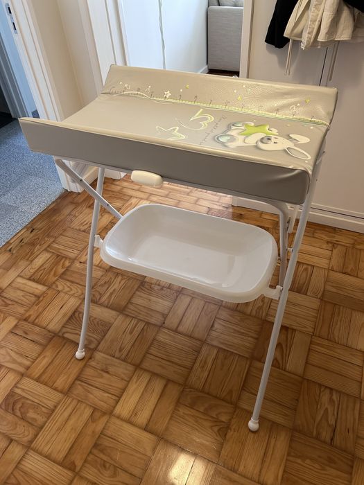 Banheira dobrável Car Baby (com muda fraldas)