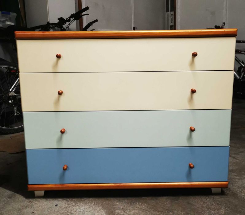 Cómoda criança azul, branco e carcalho