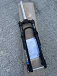 Suspensão xcr 34 boost roda 29